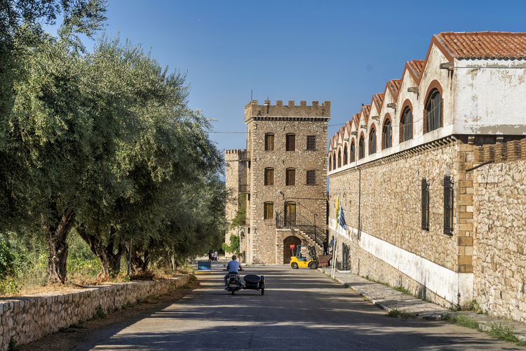 achaia_clauss_7.jpg