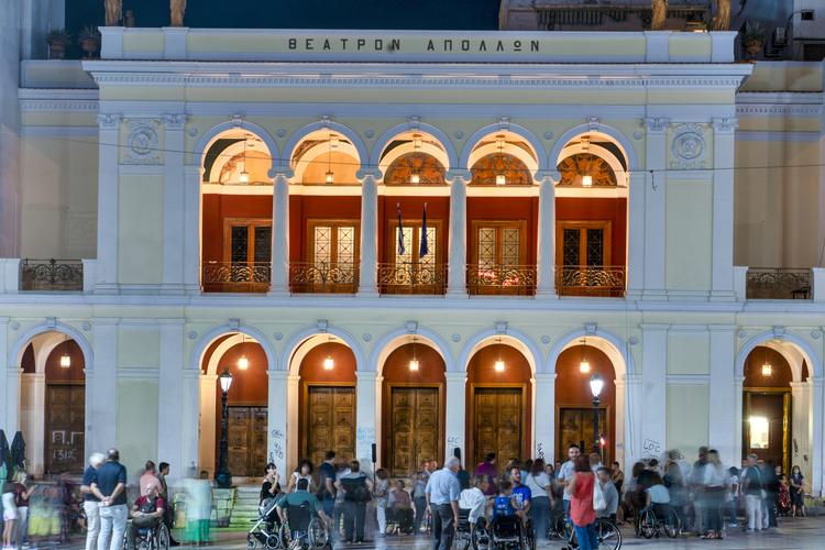 dimotiko_theatro_apollon_3.jpg