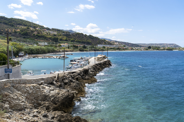 paralia_aigeiras_7.jpg