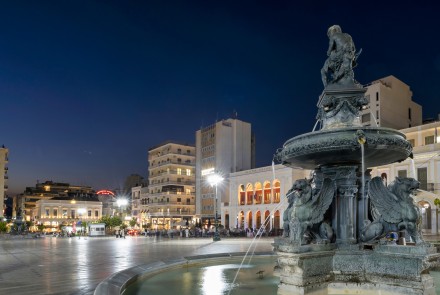 plateia_georgioy_3.jpg